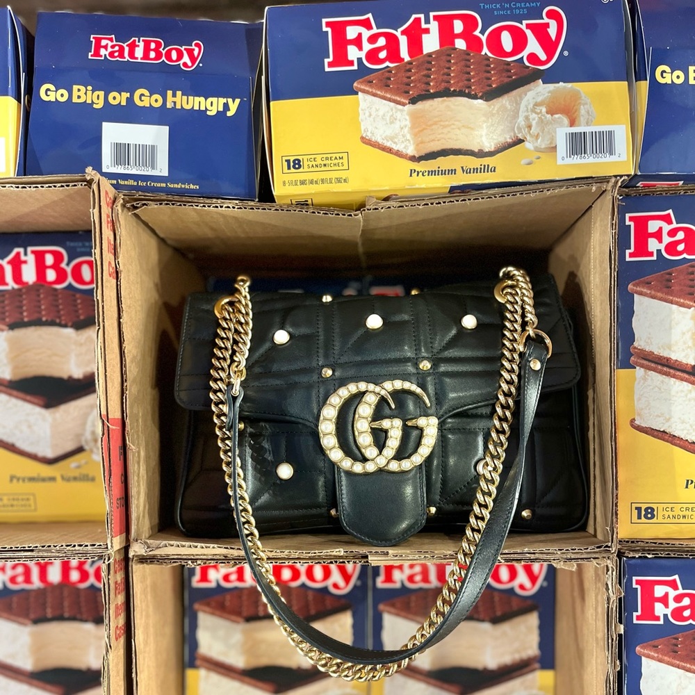 GUCCI ©️Runway Marmont Pearl Flap Bag Large 😍💗💘🤩🤩 - Picture 4 of 8